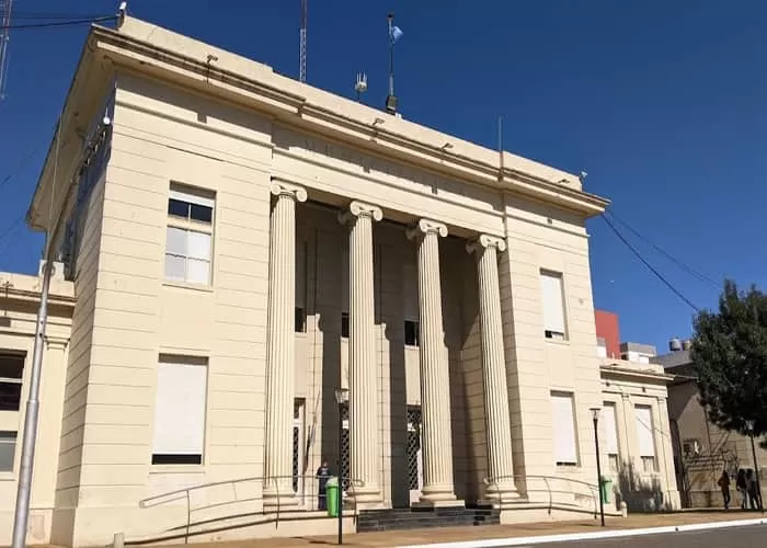 El Intendente Francisco Recoulat demuestra que la Fuerza de aldea Transforma el Distrito (Video)