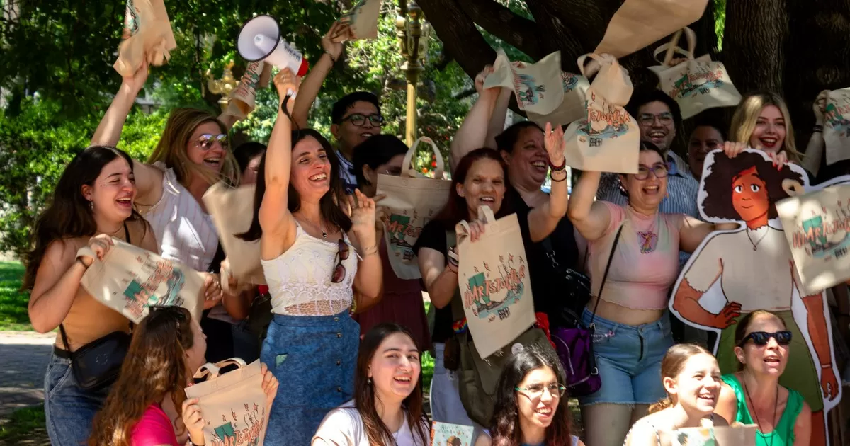 Lectores argentinos de ‘Heartstopper’ lanzaron pincho campaña para que Alice Oseman visite Buenos Aires