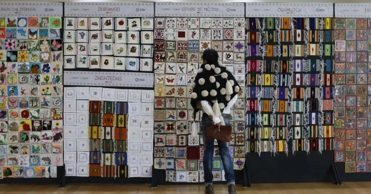 Una muestra de bordado mexicano con más de 3.100 piezas fue reconocida la más enorme del mundo