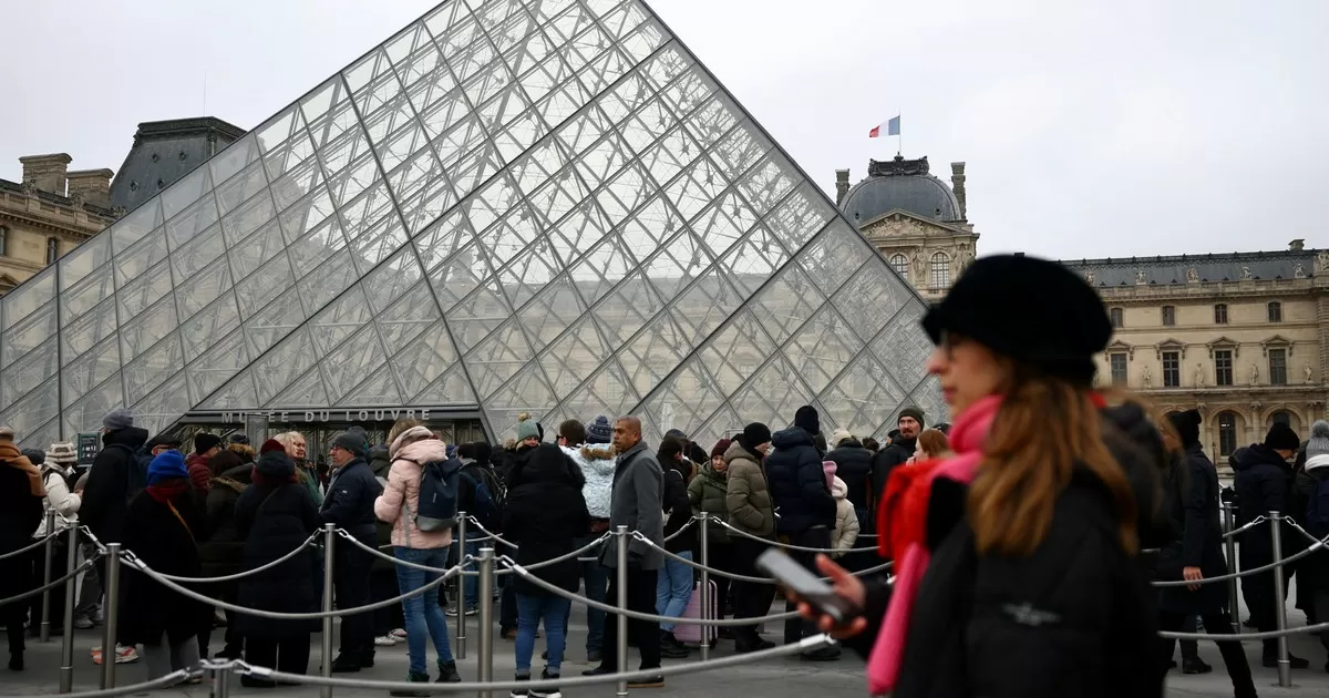 Pese a las huelgas, el robo y el ampliación de las entradas, el Louvre volvió a ser el museo más visitado