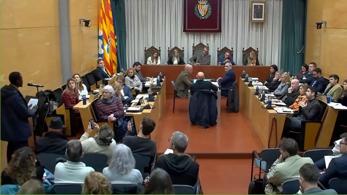 Albiol anuncia la creación de un restaurante social y un albergue para indigentes en Badalona