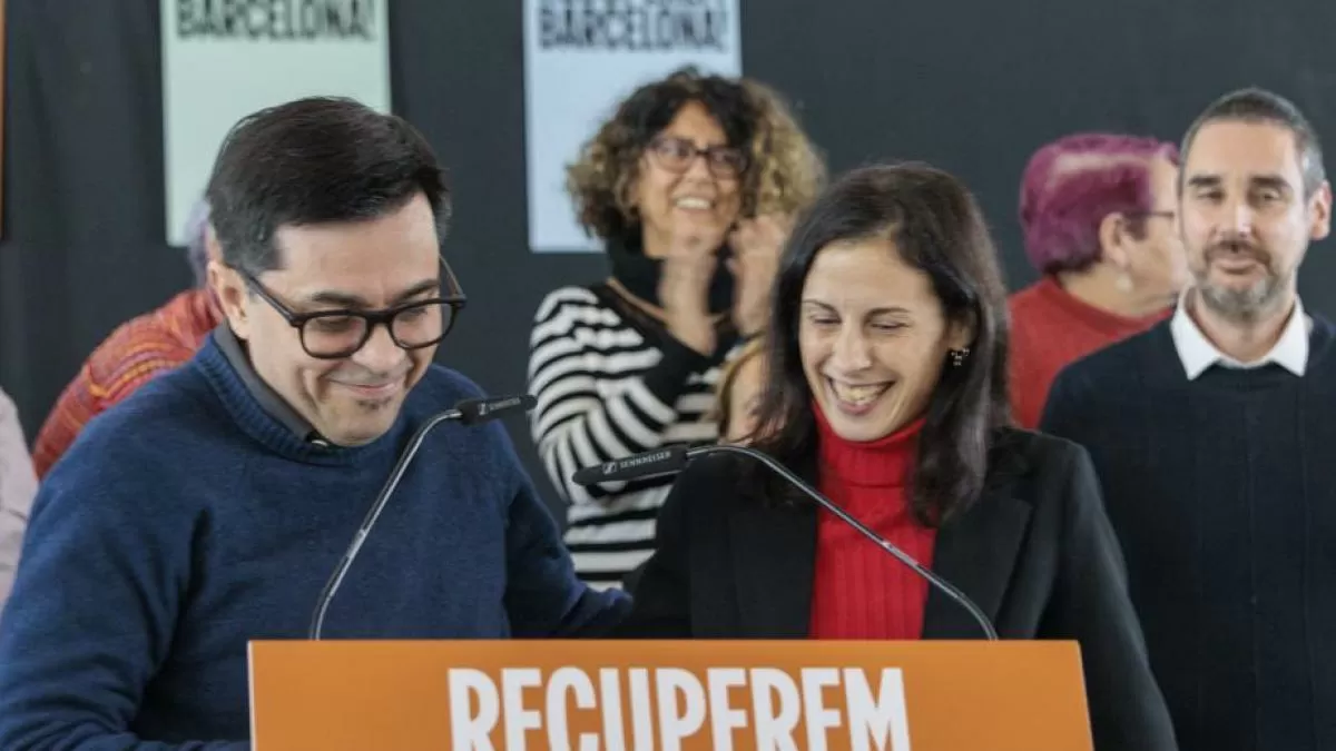 Pisarello rescata el pasado de BComú para ganar tiempo los frescos aires de cambio de Bob Pop