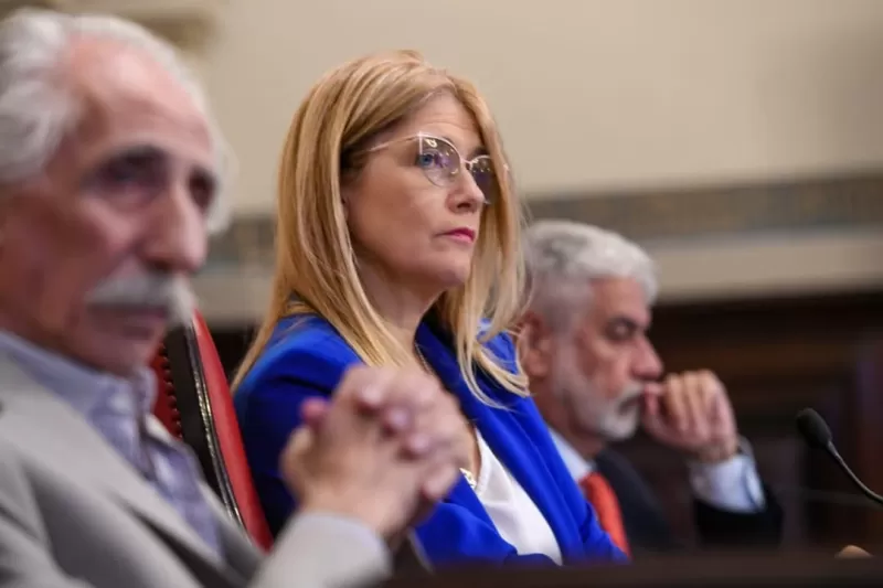 La Cámpora búsqueda un acuerdo con los libertarios y el PRO para desplazar a Feletti del Senado bonaerense
