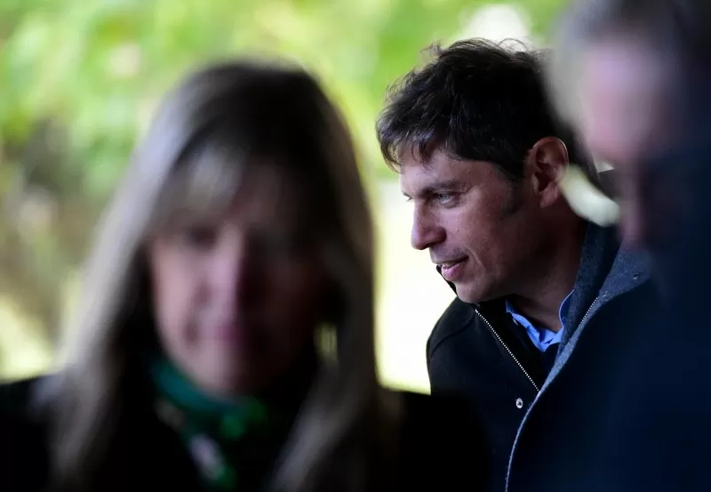 Kicillof sumó a un sector del peronismo para enfrentar a Raverta en océano del Plata