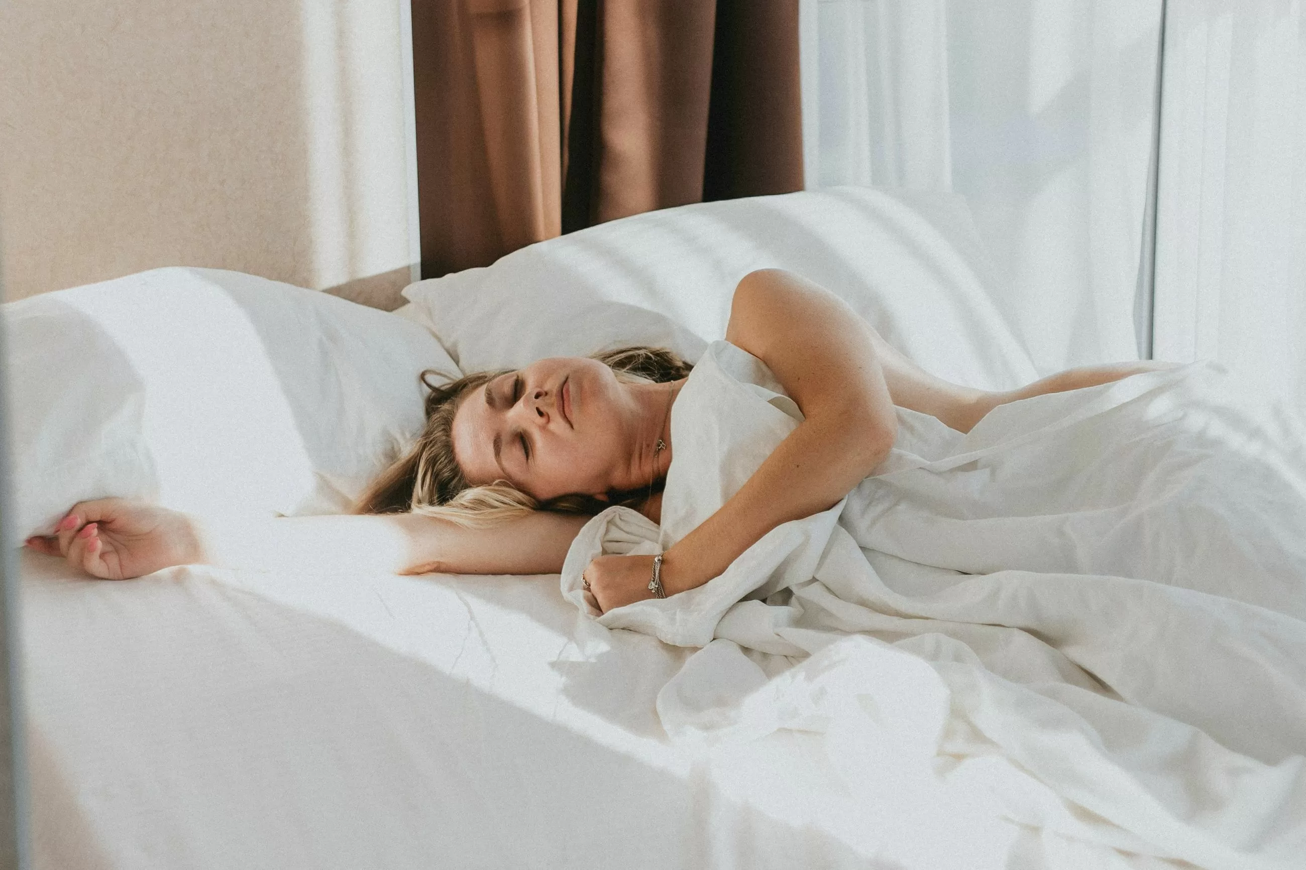 Short-sleeper: Los expertos desmontan el cuento de las cinco horas de sueño