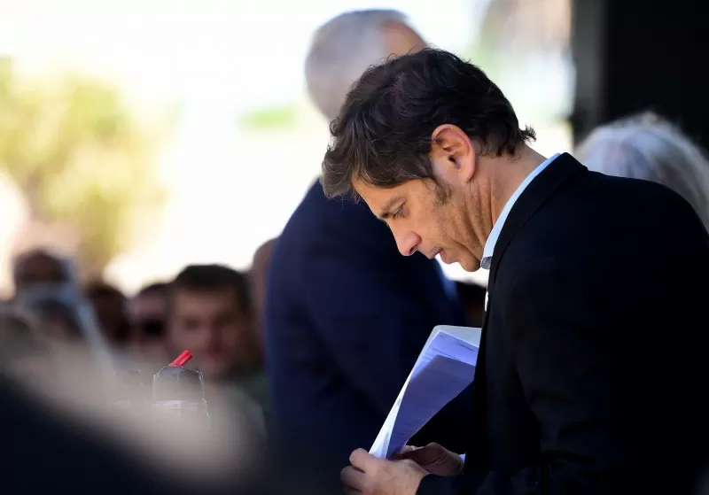 Kicillof envió equipamiento y brigadistas para combatir los incendios en la Patagonia