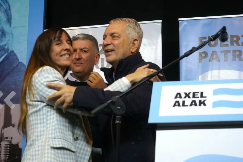 Alak desplaza a La Cámpora del PJ La Plata, pero busca abarcar al resto del peronismo