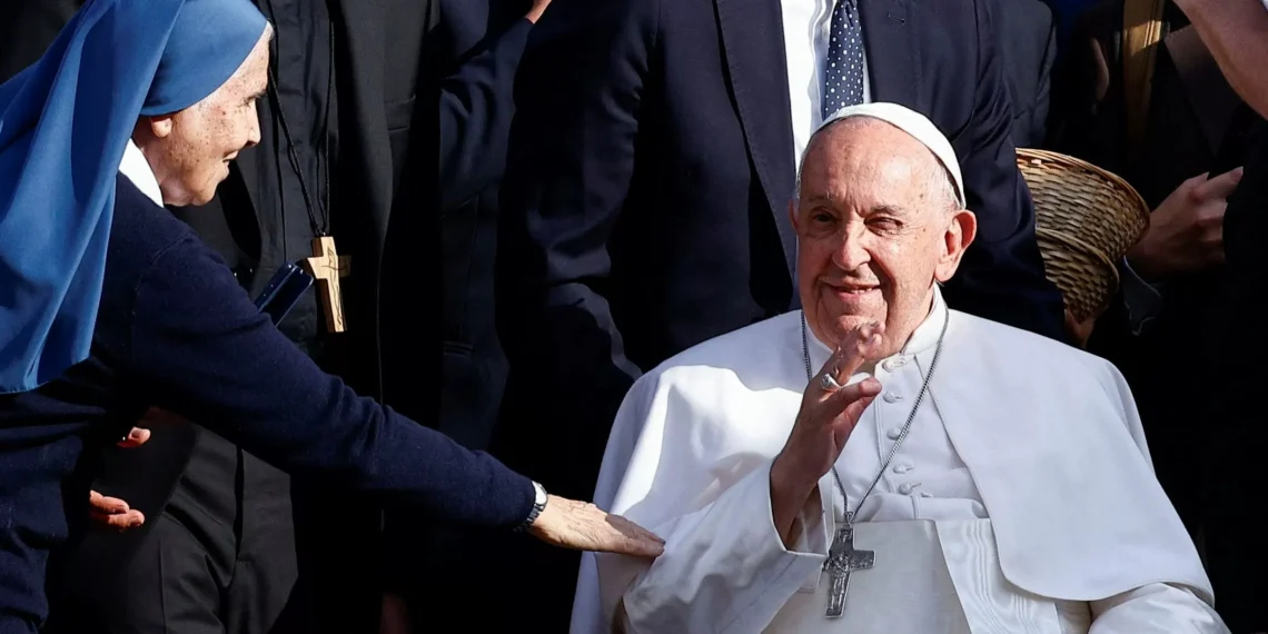 El Papa dice que “los cotilleos son cosa de mujeres” días después de la polémica del “mariconeo”