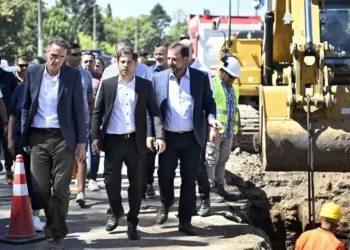 Kicillof pide el traspaso de la autopista Presidente Perón para poder terminar la bono