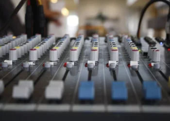 “El arte de la música: emociones, viajes y conexión humana”