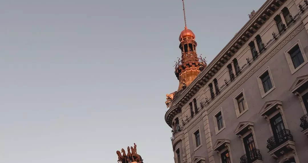 “La Economía: Influyente en todos los aspectos de nuestra vida”