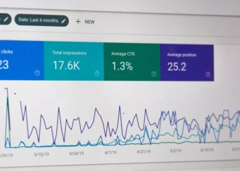 “Ramiro Rojas: Experto en Marketing y Estrategias Innovadoras”