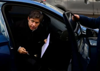 Kicillof llevó un reclamo por fondos al ministerio de Economía: “Necesitamos impedir esta locura”