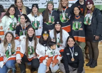 Florencia Del Ciancio participó en la Copa Fin del universo de hockey sobre hielo