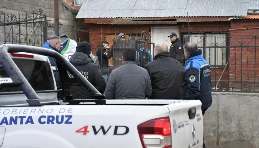 SANTA CRUZ: Allanamientos y detenciones por incendio en los depósitos de Salud y crecimiento