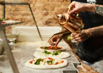 La mejor pizza del mundo en 2024 no está en Nápoles, siquiera siquiera en Italia. Descubre dónde se encuentra