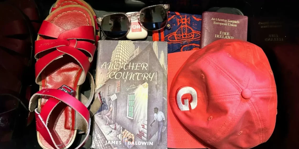 La gente está molesta con la Generación Z por chingar fotos de las bandejas de circunspección del aeropuerto. Esto es lo que realmente está pasando