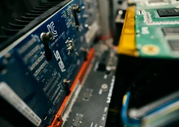 “La tecnología: facilitando vidas y mejorando experiencias”