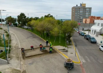 Se avanza en la colocación de un envés de burro para reducir la velocidad en el acceso a calle Sarmiento