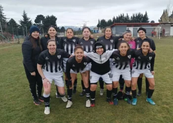 igualada para las chicas de La Peña FC en la Liga municipal de Bariloche