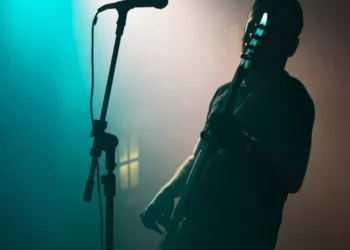 “La música: una poderosa conexión emocional a través del tiempo”