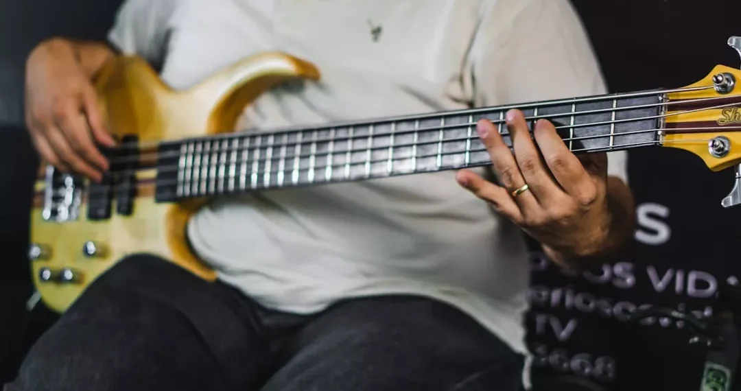 “La Música: Expresión, Conexión y Enriquecimiento de Nuestras Vidas”