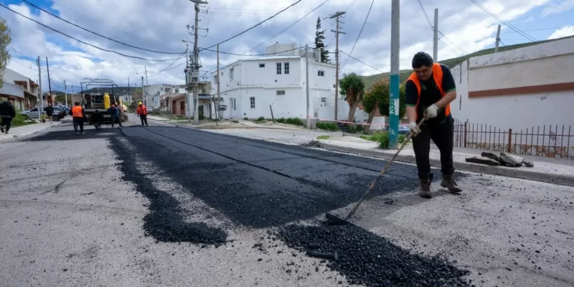 Finalizaron las obras de recuperación de la adoquinado Bogotá en barrio Laprida