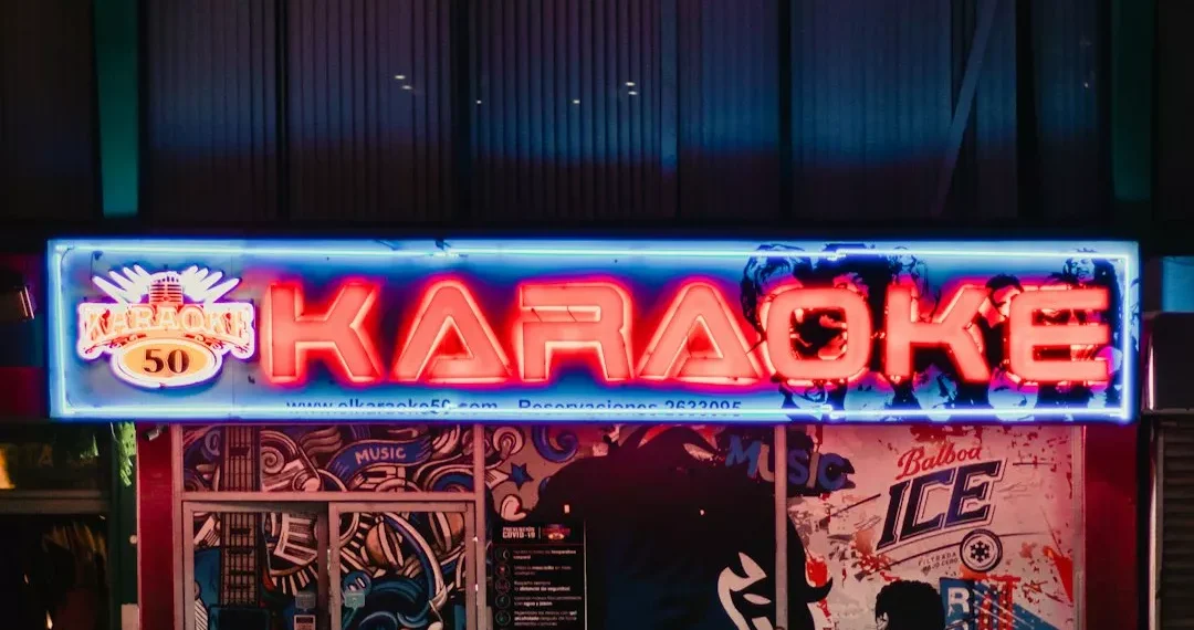 “Revalorizando la economía: enfoque en lo positivo”