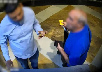 Cuatro detenidos por robar tarjetas a ancianos cuando sacaban dinero