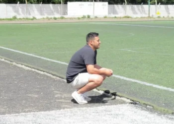 Chichi Sanabria deja el Depo para hacerse cargo del primer grupo de Chicago de Bariloche