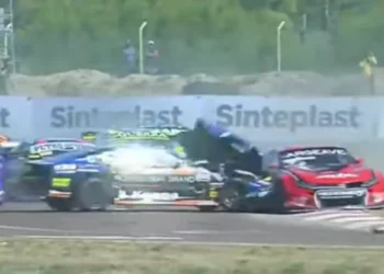 Tras el múltiple choque en la relación, gran remontada de Benvenuti en Viedma