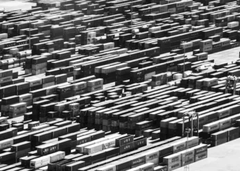 “La Economía: Fundamento del Desarrollo y Crecimiento Social”