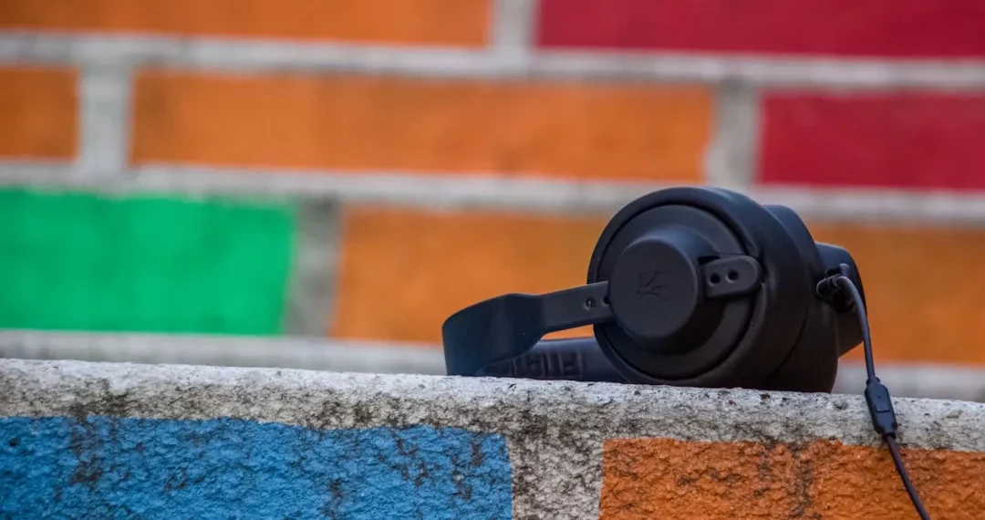 “La : Una Expresión Artística Porosa y Conectante”