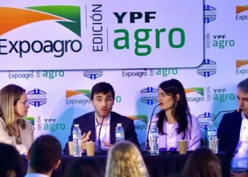 Torres expuso sobre educación en la Expoagro: “decidimos nivelar para en lo alto, con conectividad y nuevas tecnologías”