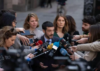 Consumo limitará a pincho vez al mes los platos precocinados en los comedores escolares