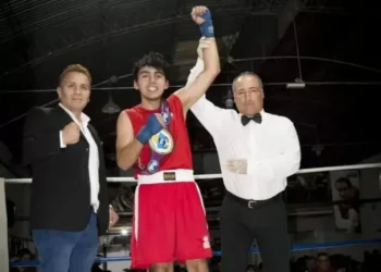 Mario Reyes se coronó campeón provincial juvenil de boxeo