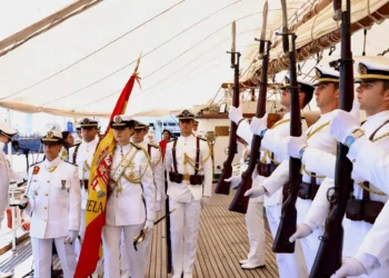 La Princesa Leonor, abanderada en la juramento de 45 españoles en Montevideo presidida por Robles