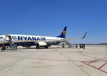 La OCU presenta un “pleito testigo” contra Ryanair por el recaudación del equipaje de mano