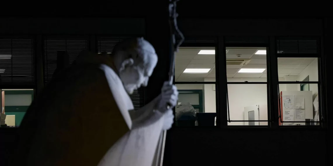 La sanidad del Papa sigue mejorando y ya no necesita la ventilación mecánica por las noches