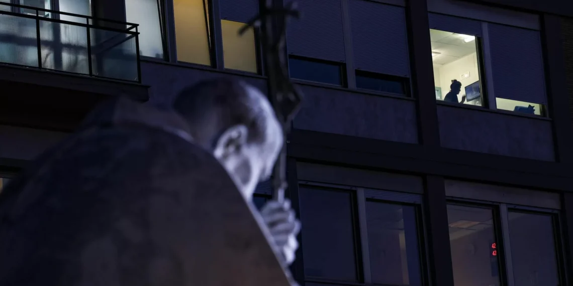 El Vaticano difunde el primer audio del Papa: “Agradezco de corazón las oraciones”