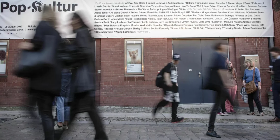 Los españoles residentes en el afuereño superan por primera vez los 3 millones en 2024, el mayor aumento desde 2016