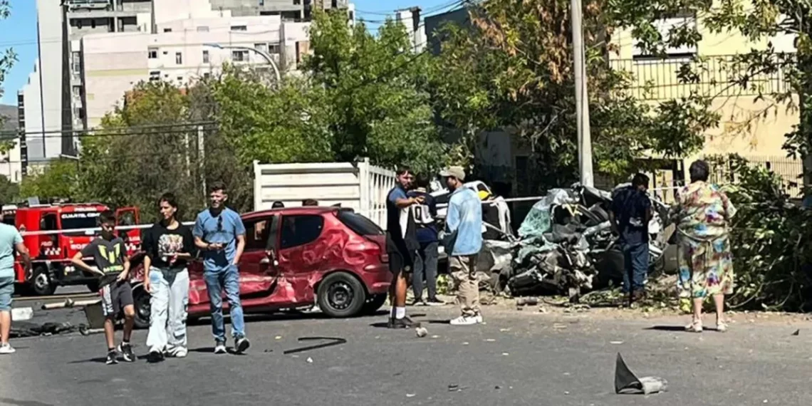 Camión sin frenos causó un caos vehicular en Neuquén