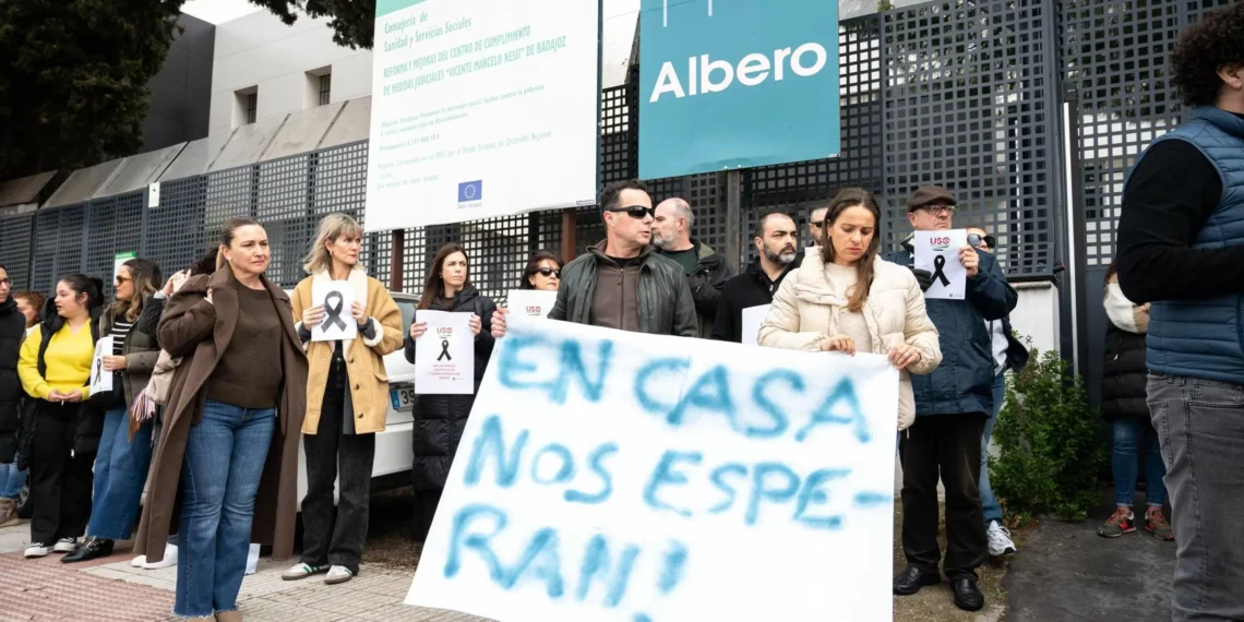 Trabajadores del piso tutelado en el que fue asesinada la educadora habían afable “incidencias” a los tres menores
