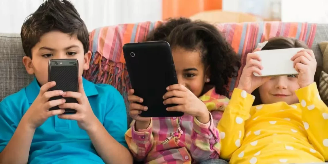 Guía para entender la nueva ley para proteger a los menores en el mundo dactilar