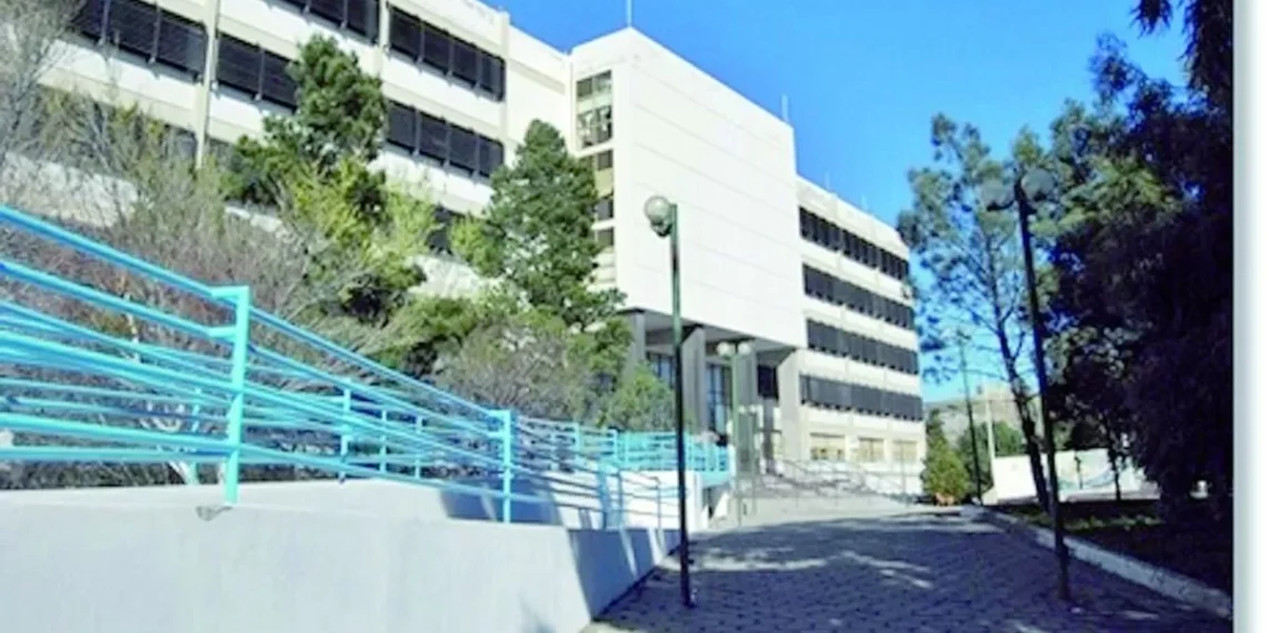 normativos y personal no normativo de universidades continúan hoy con medidas de fuerza