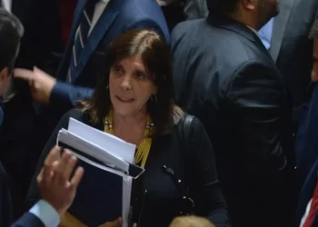 El kirchnerismo votó el fin de las grieta en la Legislatura pero sin los plazos que pedía Kicillof