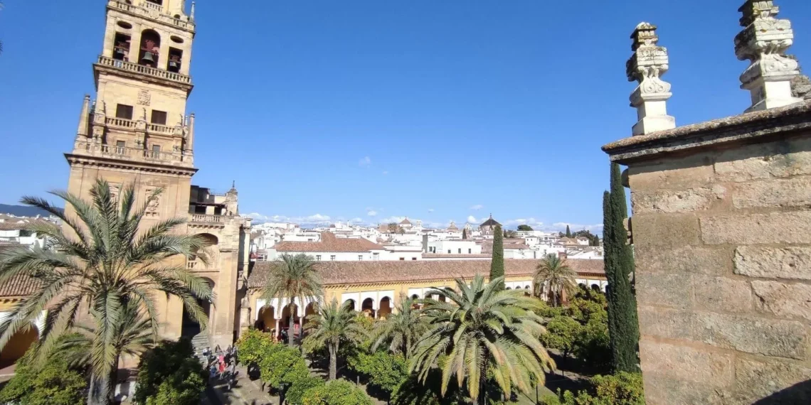 Las catedrales de Almería, Córdoba, Huelva, Jaén y Sevilla celebran este lunes una ceremonia por el papa Francisco
