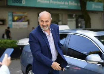 Secco lidera la línea dura del kicillofismo y desafía a Cristina “a contemplar quién tiene más votos”