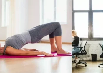 Ejercicios de rotación de cadera, si pasas mucho tiempo sentado