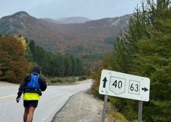 El atleta neuquino redobla el desafío concientizando sobre la donación de mortandad